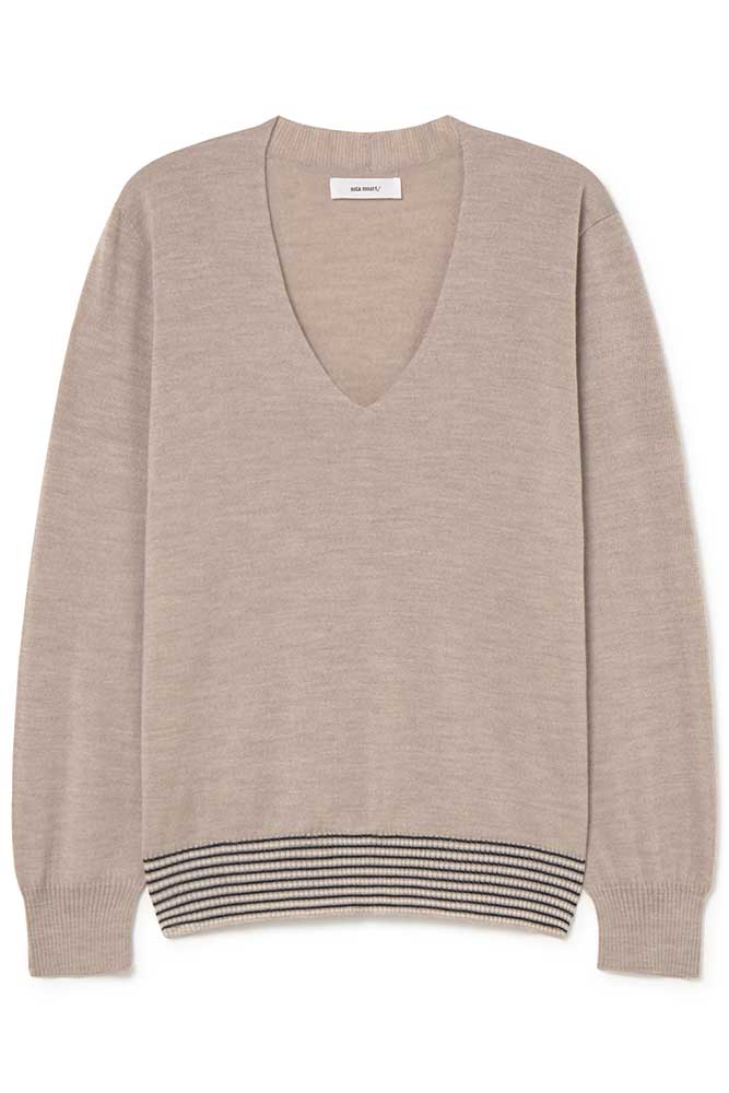 Seamless V-neck sweater