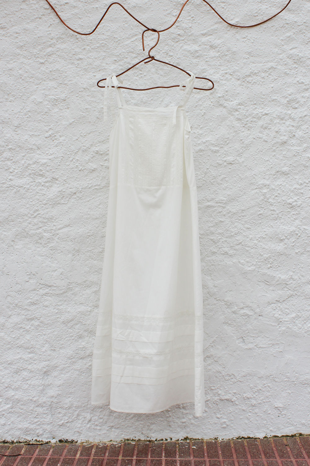 Vestido largo con pliegues