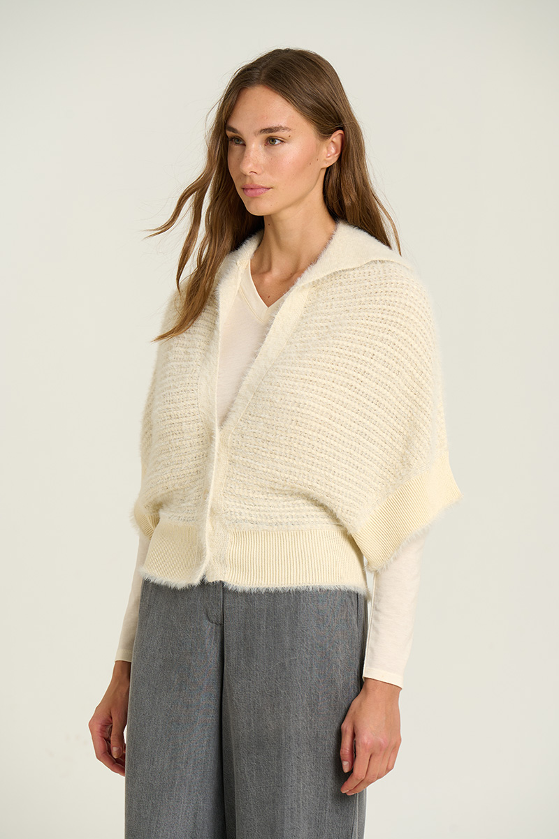 Textured knit vest 1