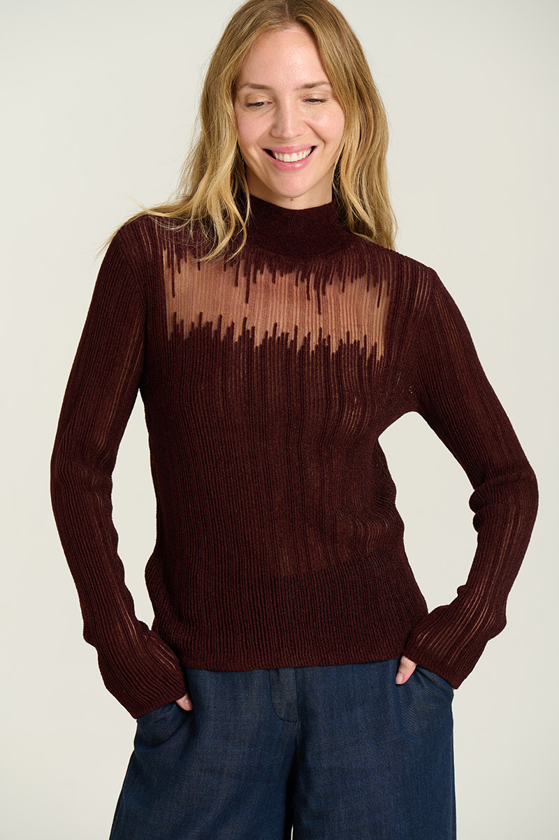Intarsia sweater with perkins collar