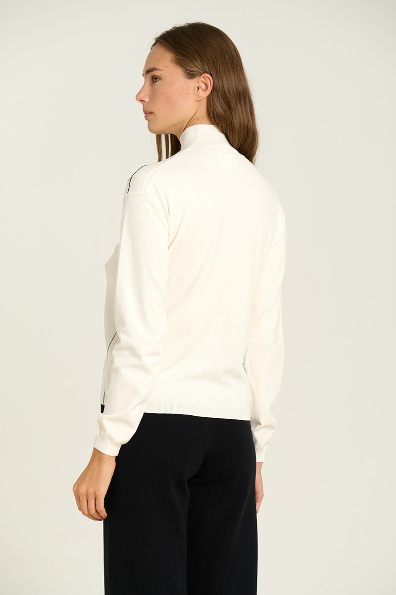 High-neck sweater 5