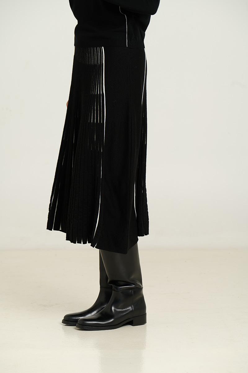 Midi radial knit skirt 4