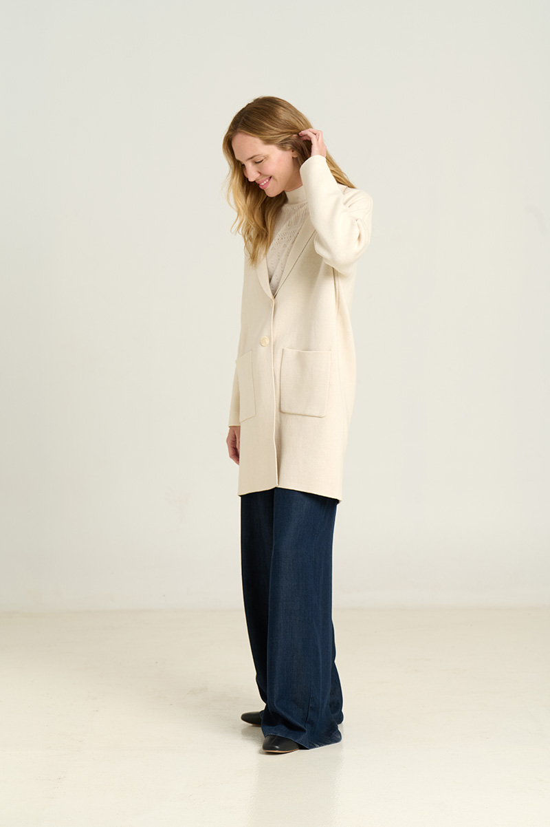 Oversized knit blazer 4