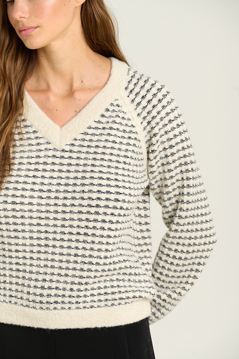 Sweater with fuzzy texture 1