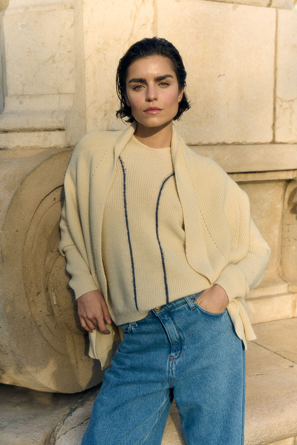 Oversized cape 1
