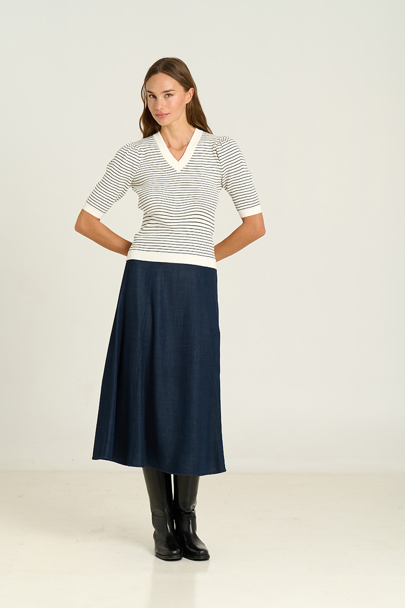 Ribbed short-sleeve sweater