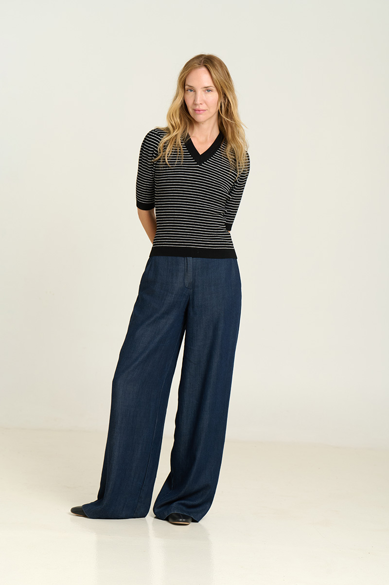 Ribbed short-sleeve sweater