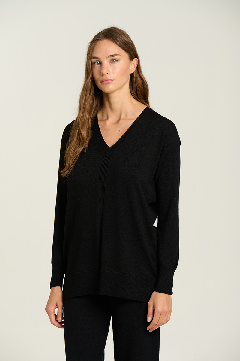 Long V-neck sweater