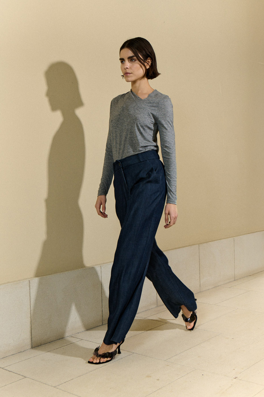 LOOK.026