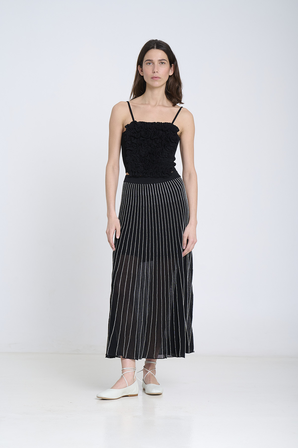 Top de punto con volantes