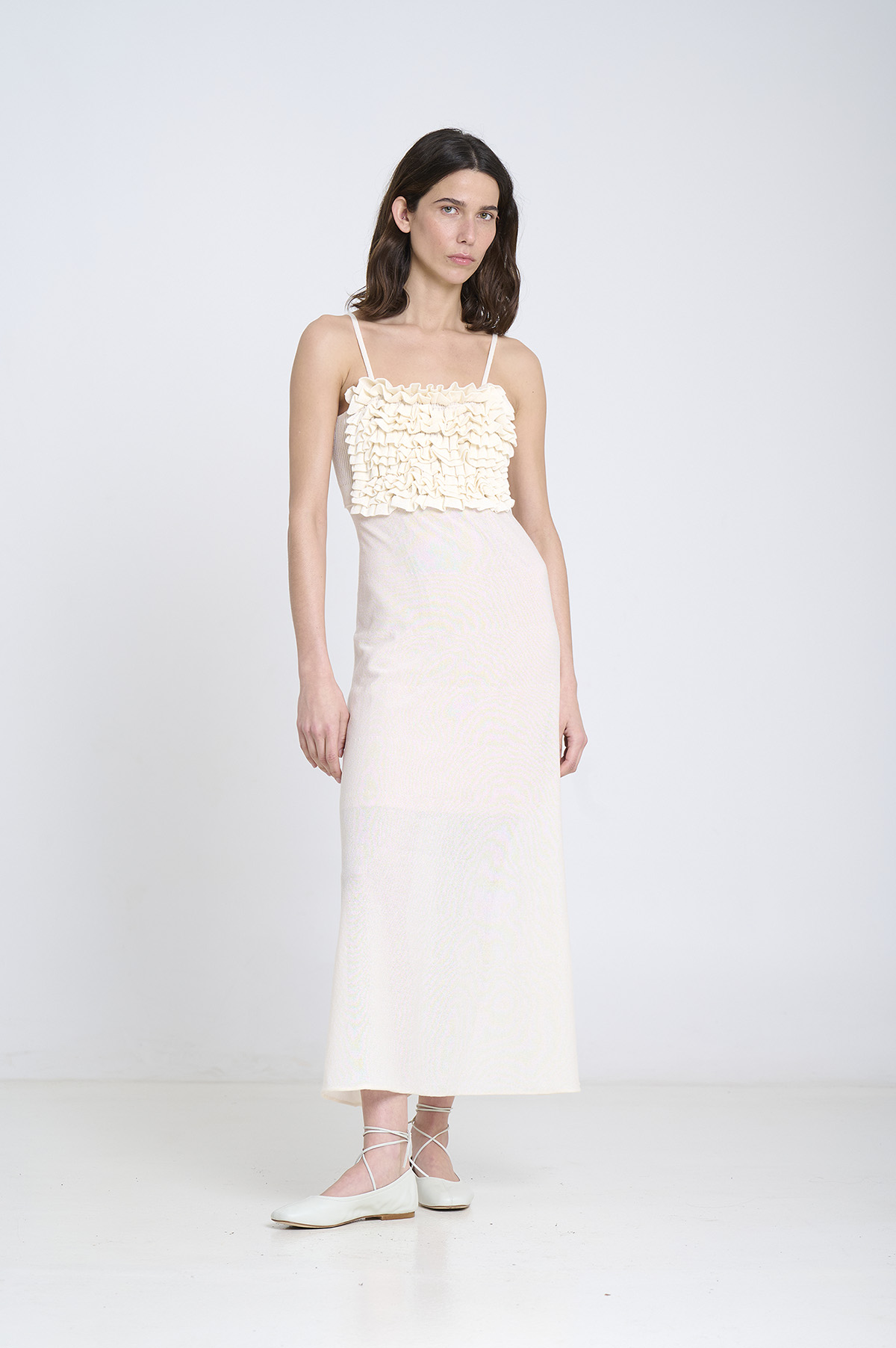 Vestido de punto con volantes