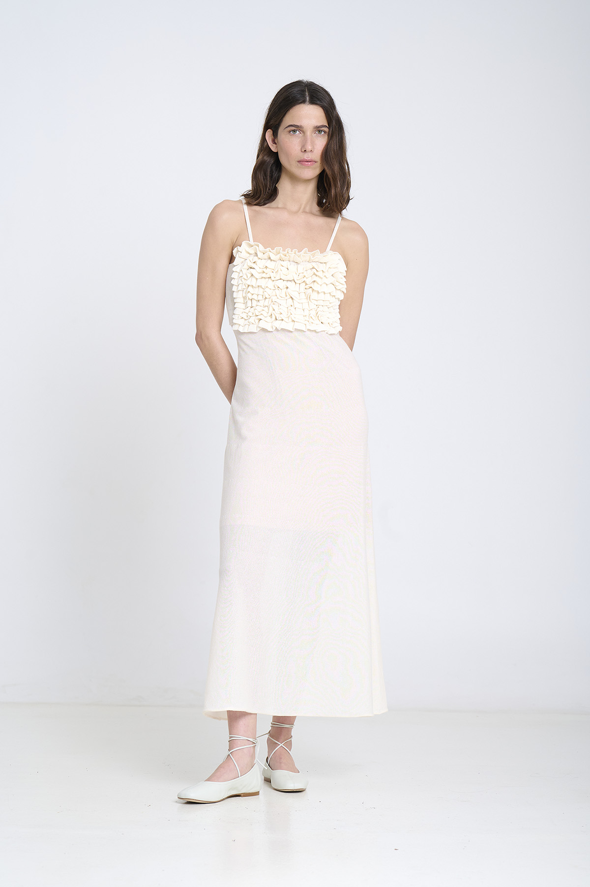 Vestido de punto con volantes 4