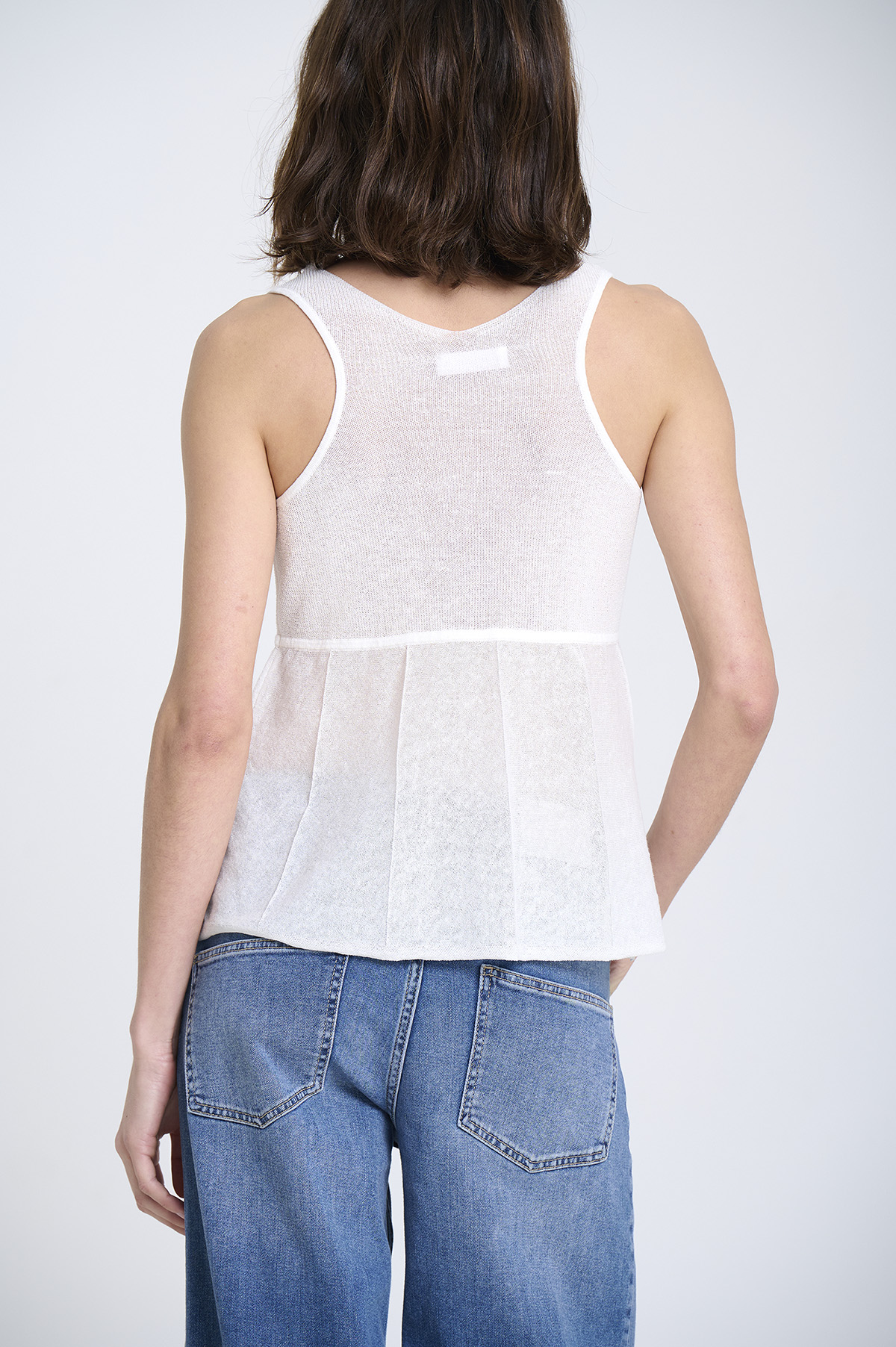 Top de tirantes evasé 5