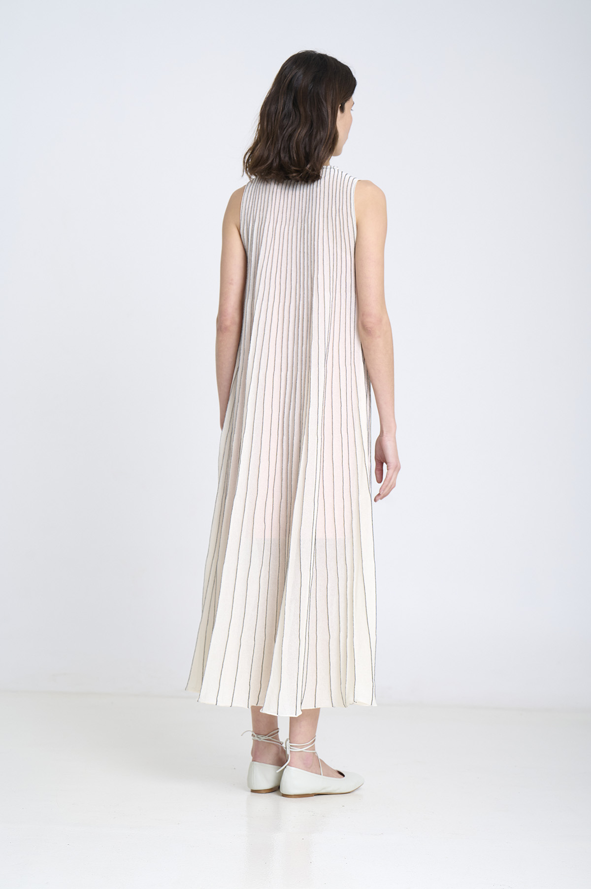 Vestido radial | ICONIC PIECES 2