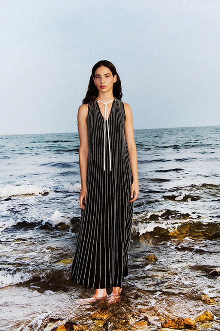 Vestido radial | ICONIC PIECES 1