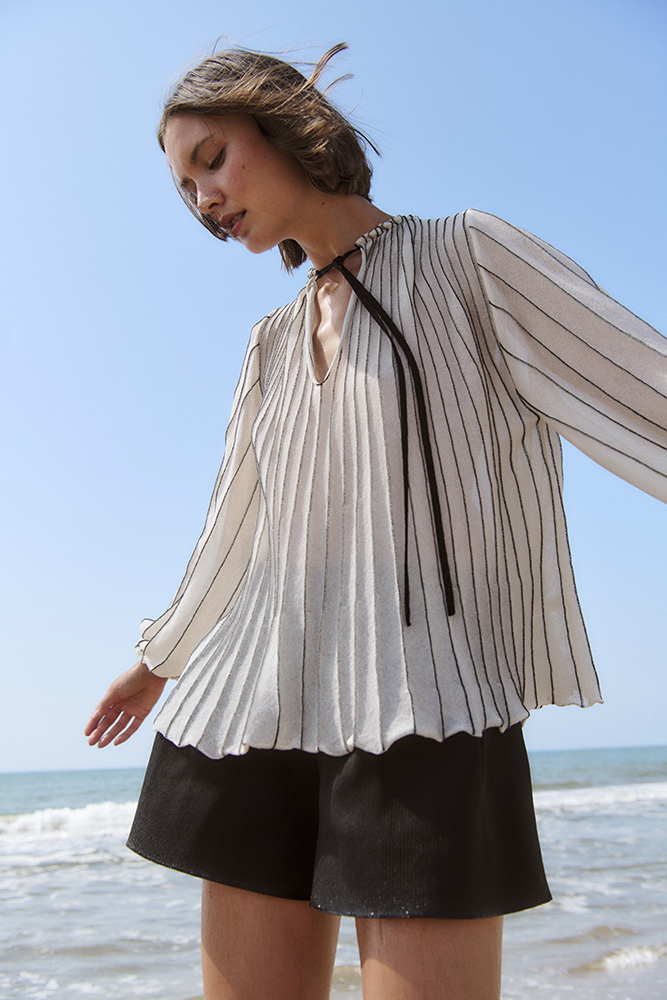 Radial knitted blouse | ICONIC PIECES 5