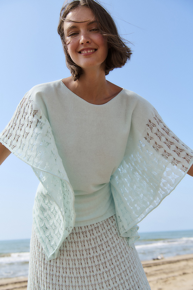 Top de punt amb laterals calats 1