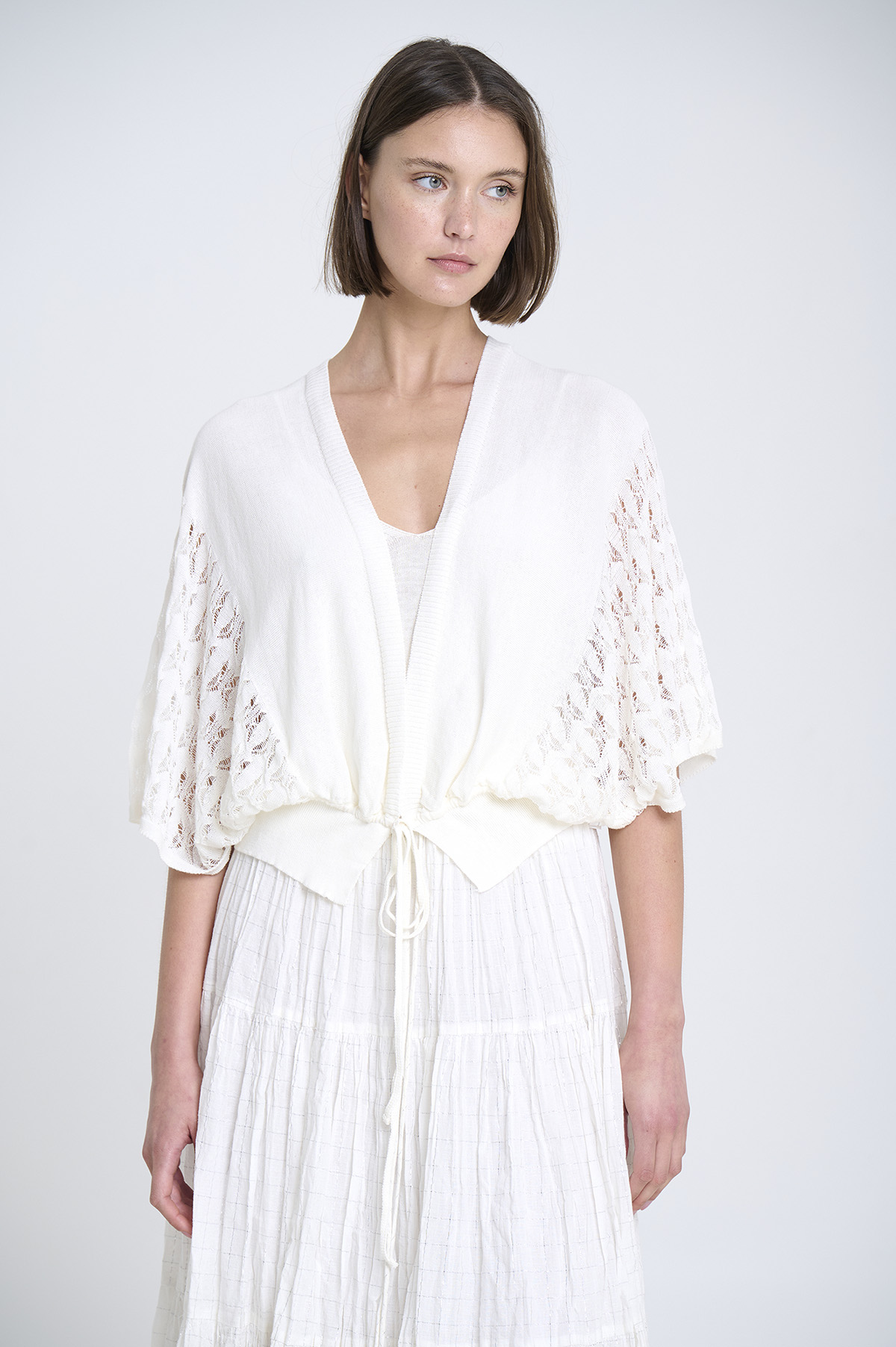 Chaleco de punto con laterales calados 1