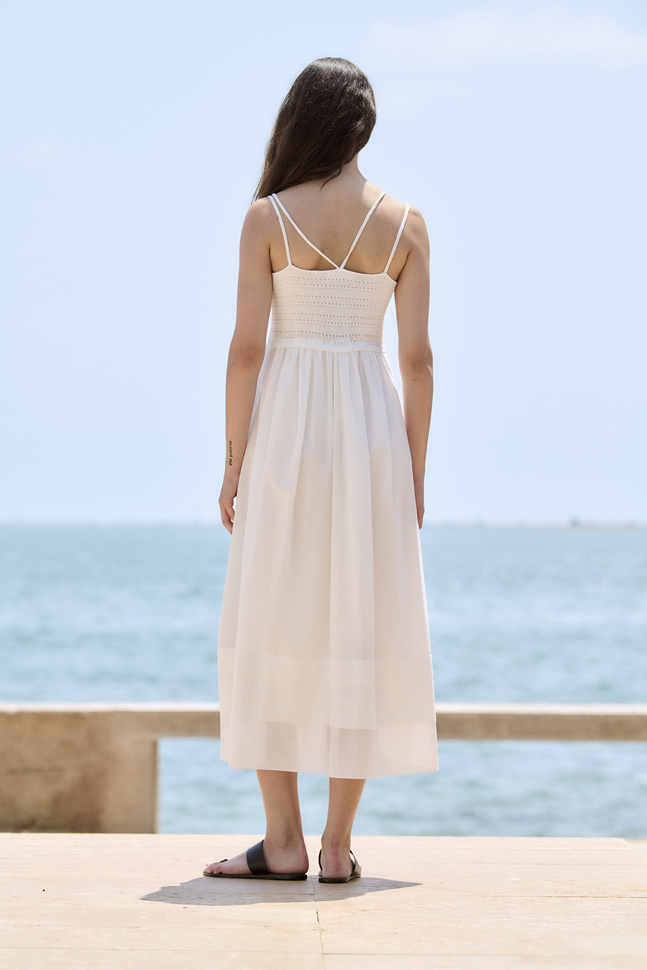 Vestido romántico combinado | ICONIC PIECES 1