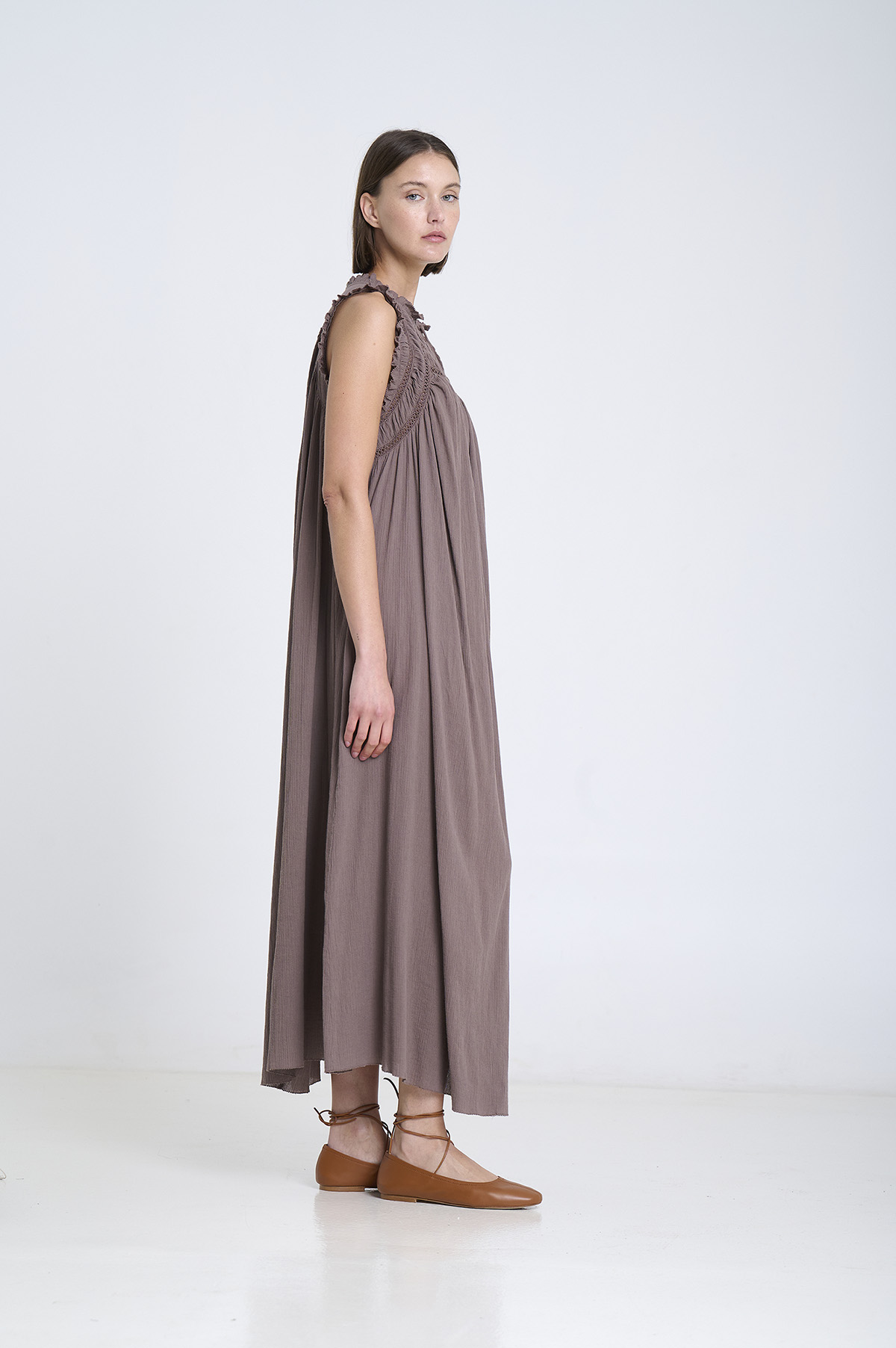 Vestido de bambula y encaje 1