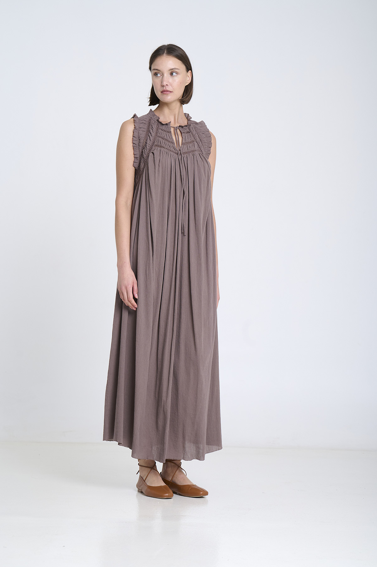 Vestido de bambula y encaje 3