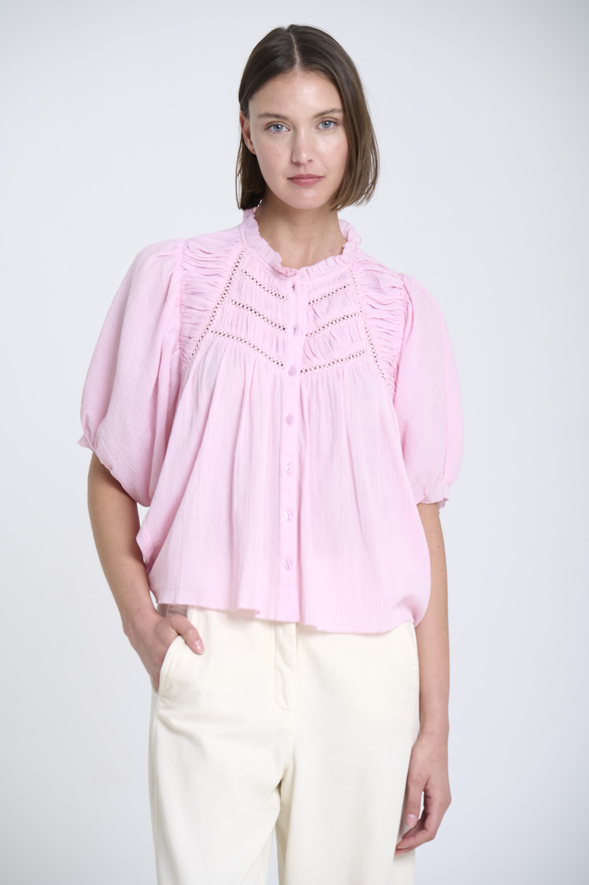 Blusa de bambula y encaje