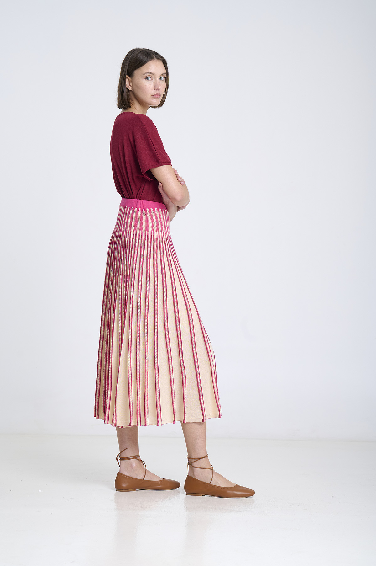 Falda de punto radial a rayas | ICONIC PIECES 6