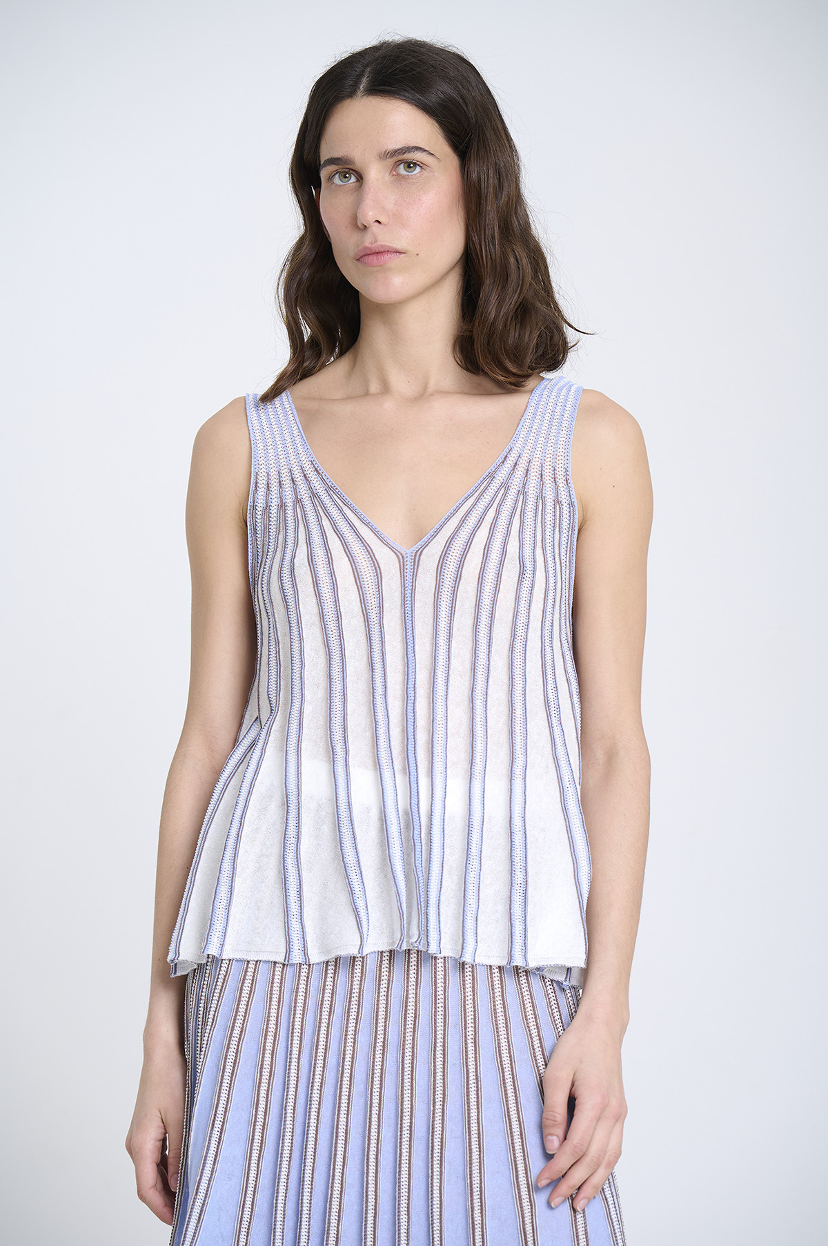 Top de punto radial | ICONIC PIECES 1