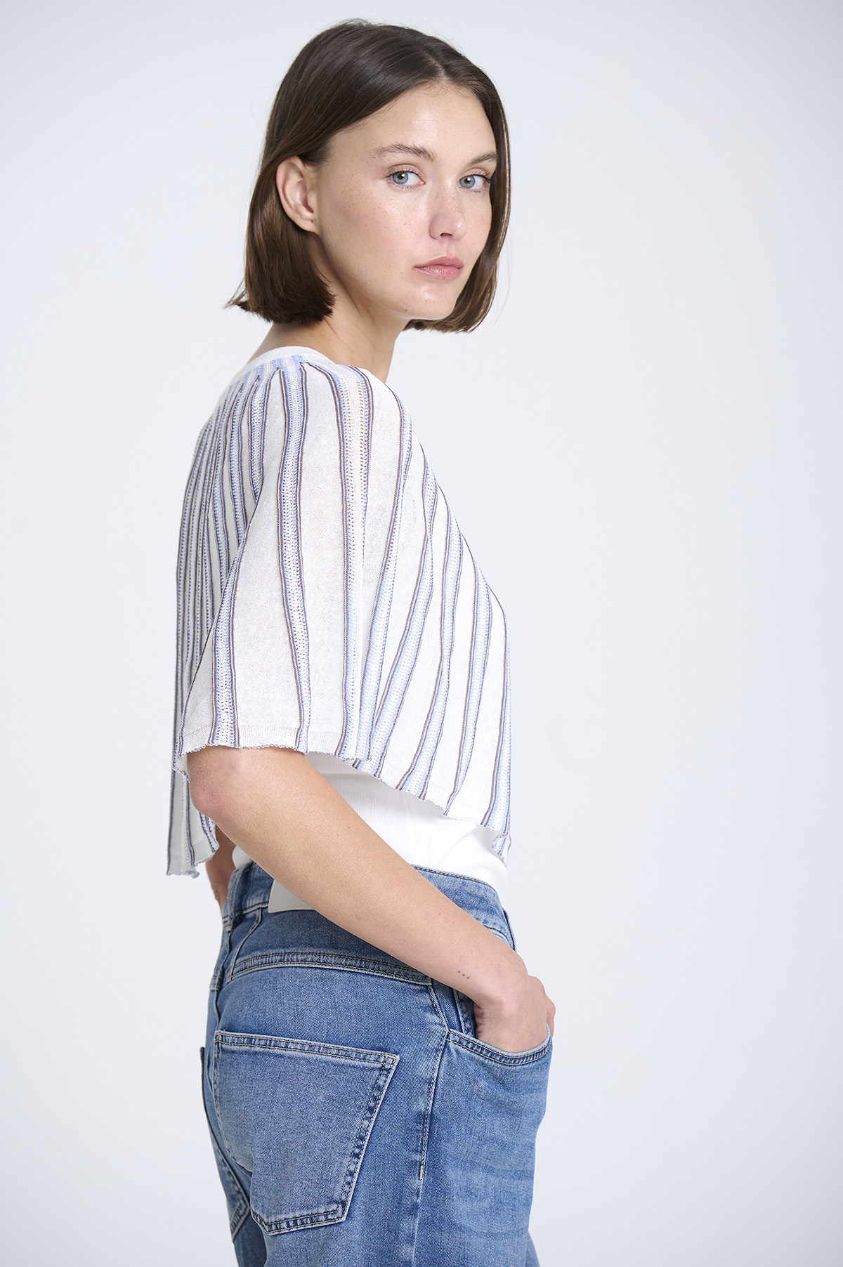 Capa punto radial a rayas | ICONIC PIECES 1