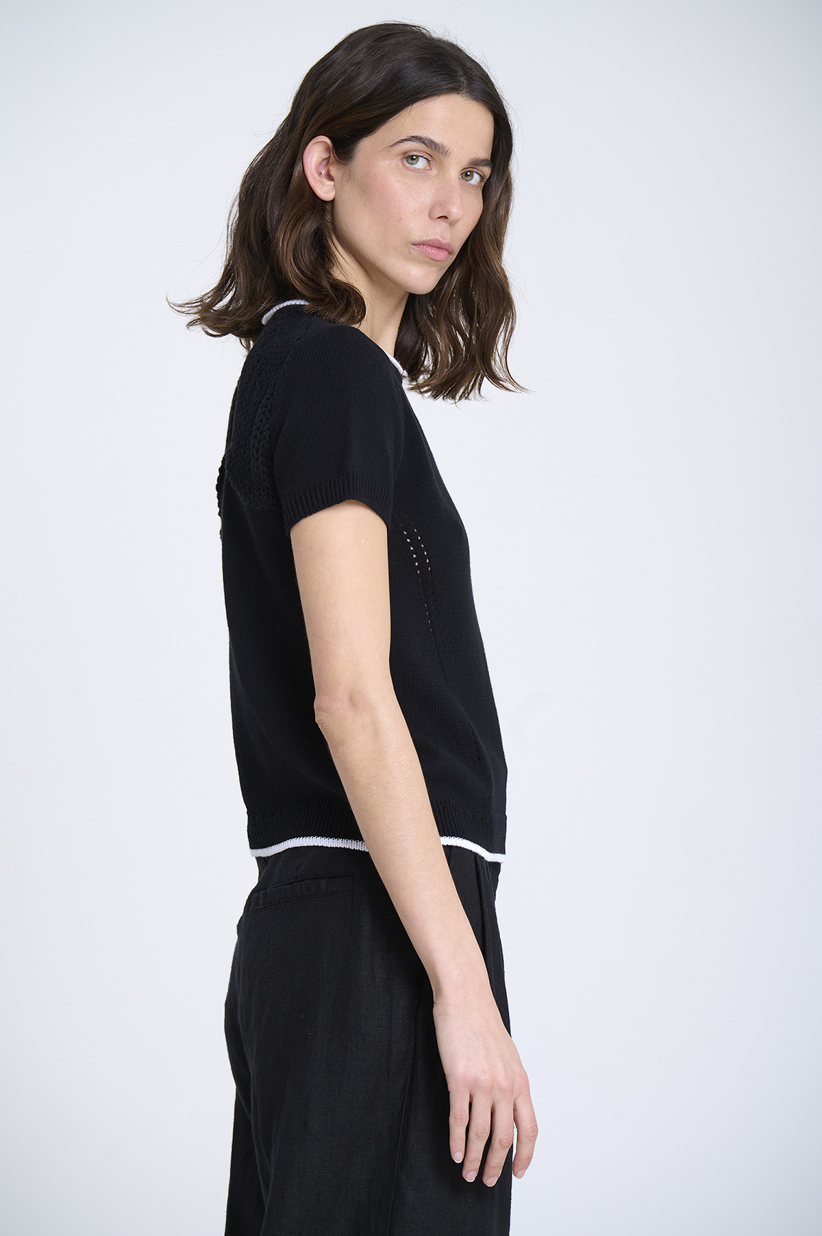 Short-sleeve sweater with back detail 1