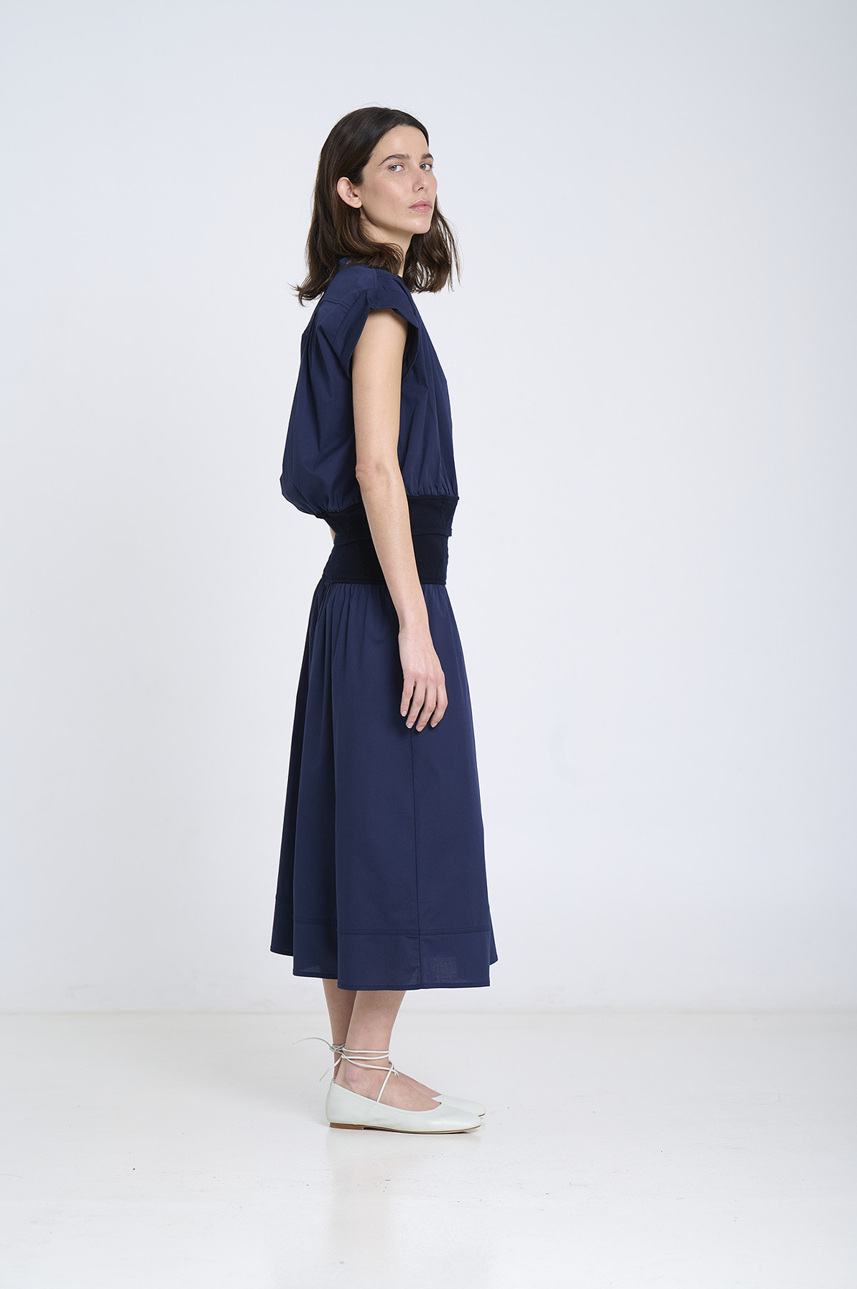 Mixed poplin and knit skirt | ICONIC PIECES 2
