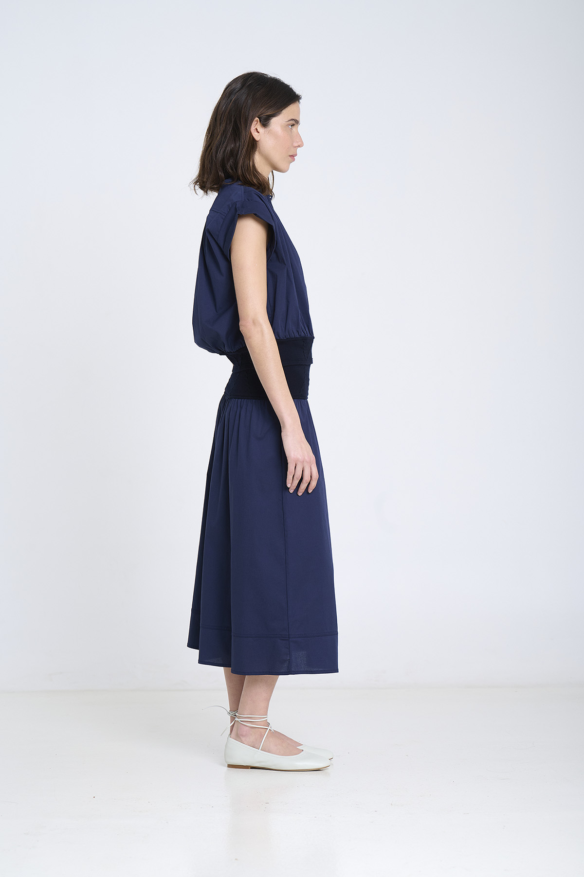 Mixed poplin and knit blouse | ICONIC PIECES 1