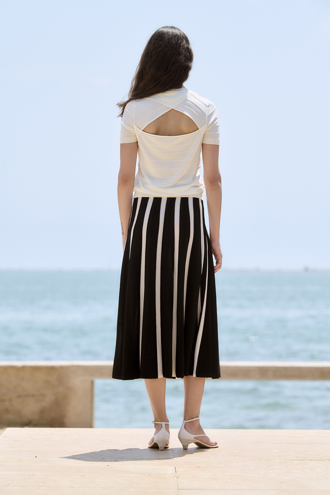 Falda listada radial | ICONIC PIECES 1