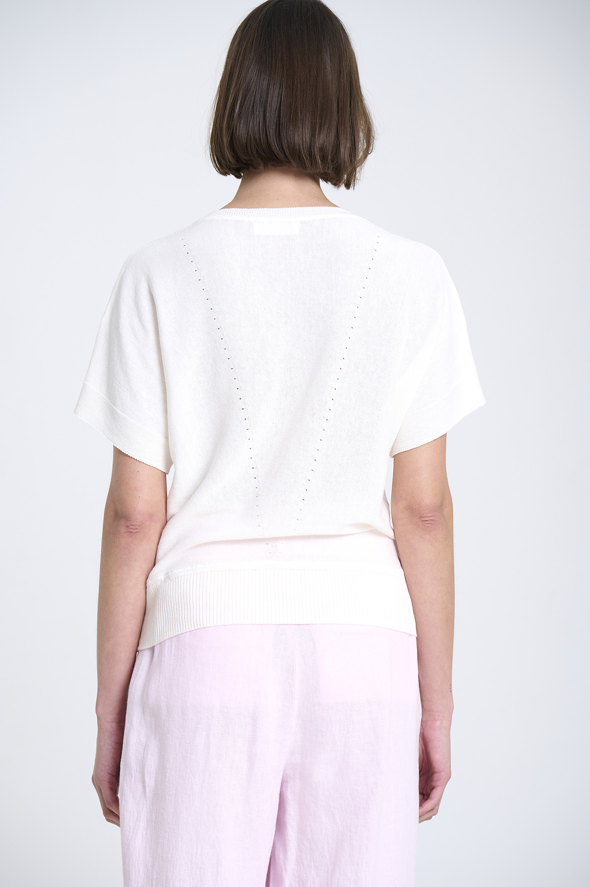 V-neck fine knit sweater 5