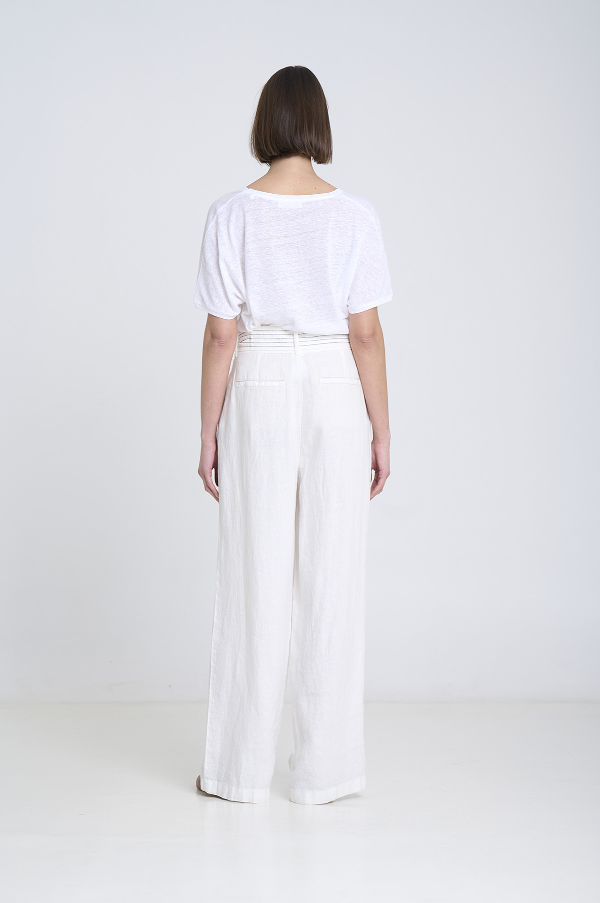 Linen Trousers with Pleats and Belt 4
