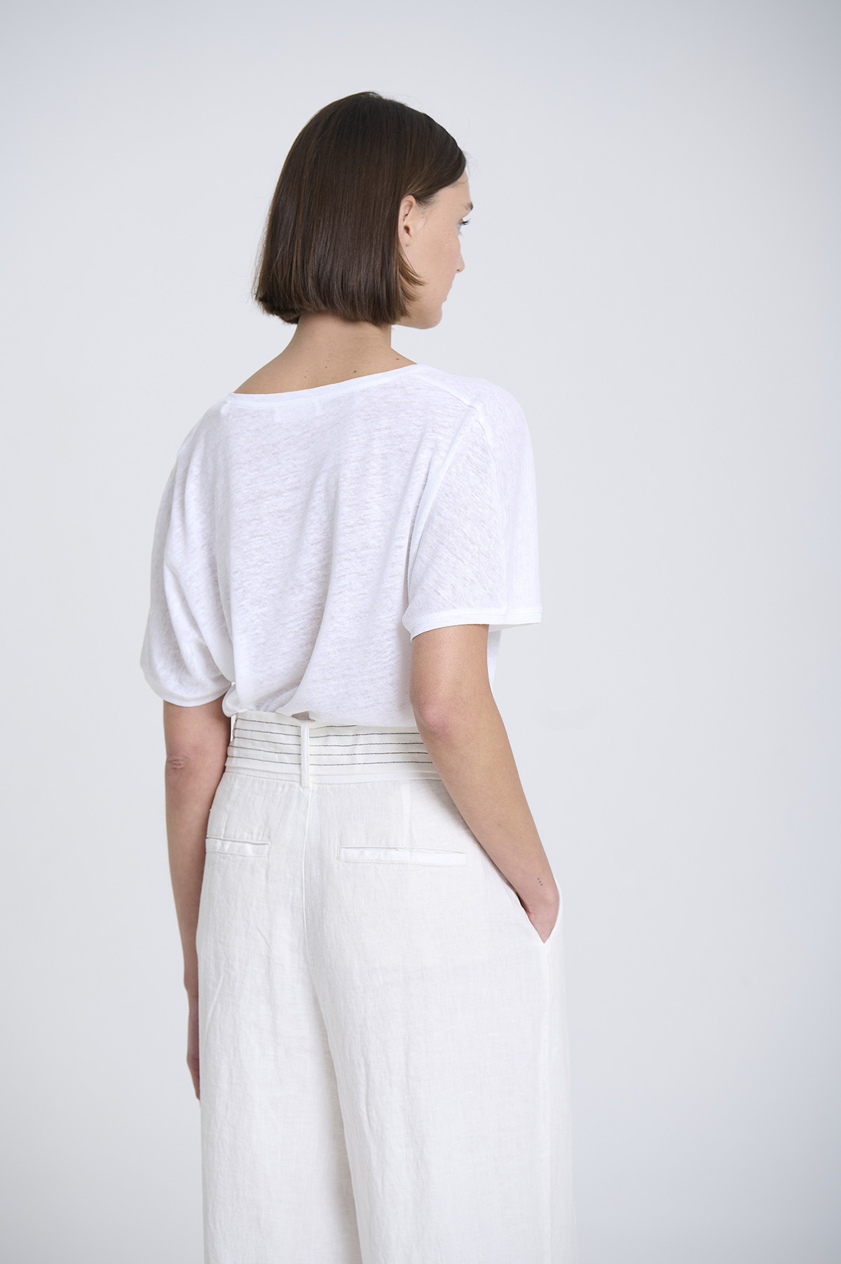 Linen Trousers with Pleats and Belt 6