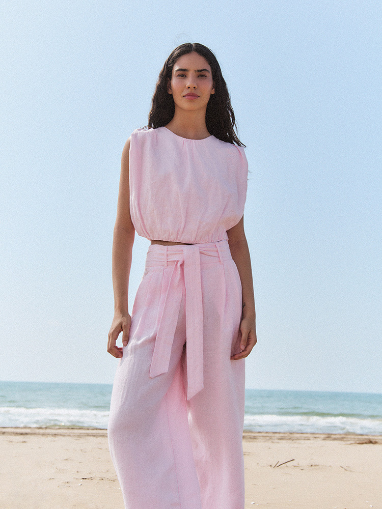 Linen Trousers with Pleats and Belt 1