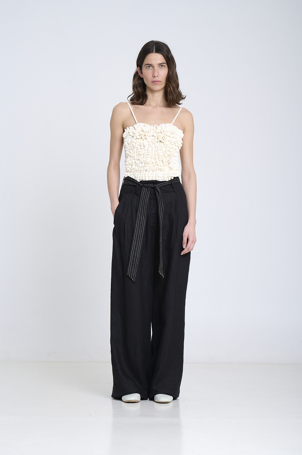 Linen Trousers with Pleats and Belt 2