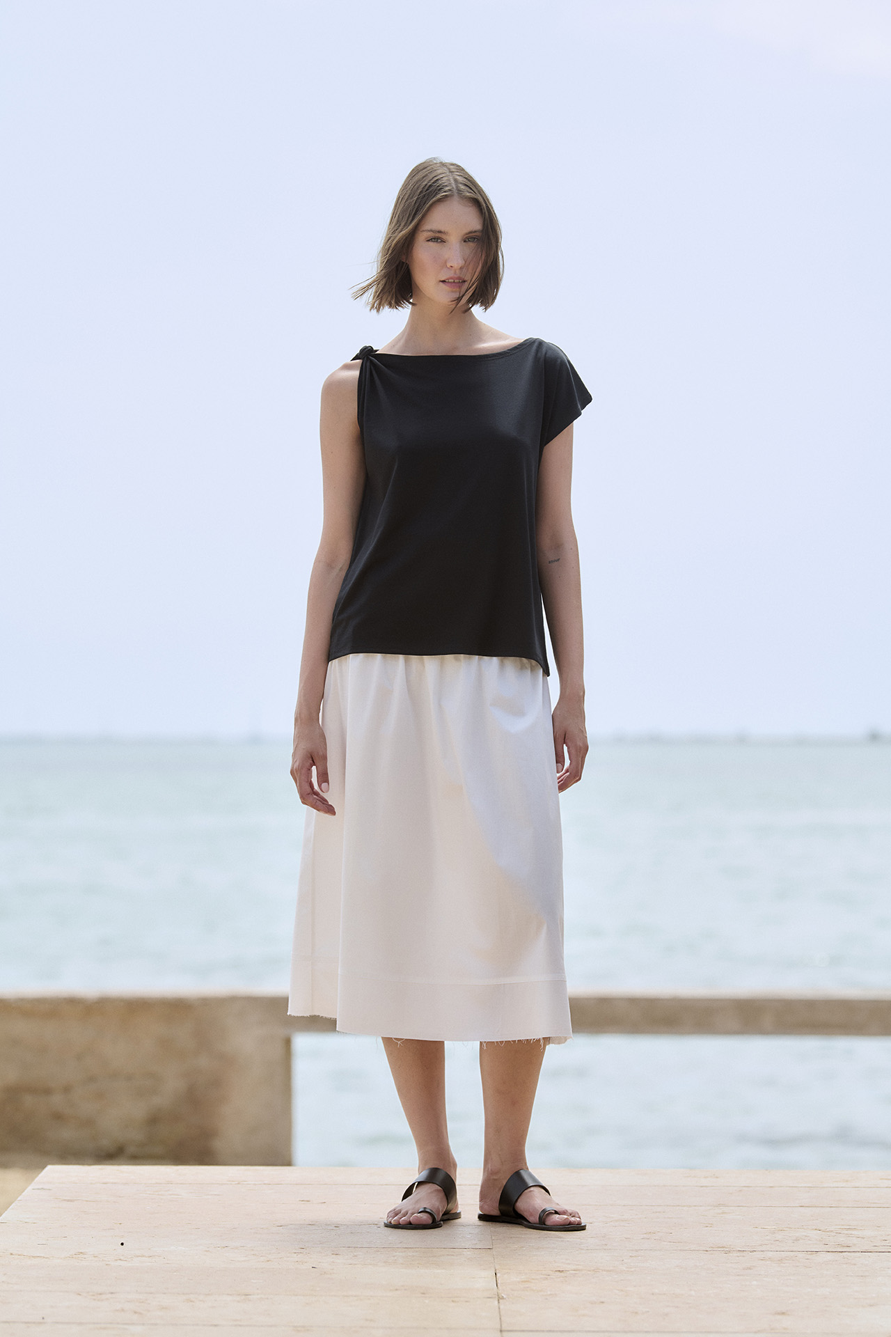 Camiseta asimétrica