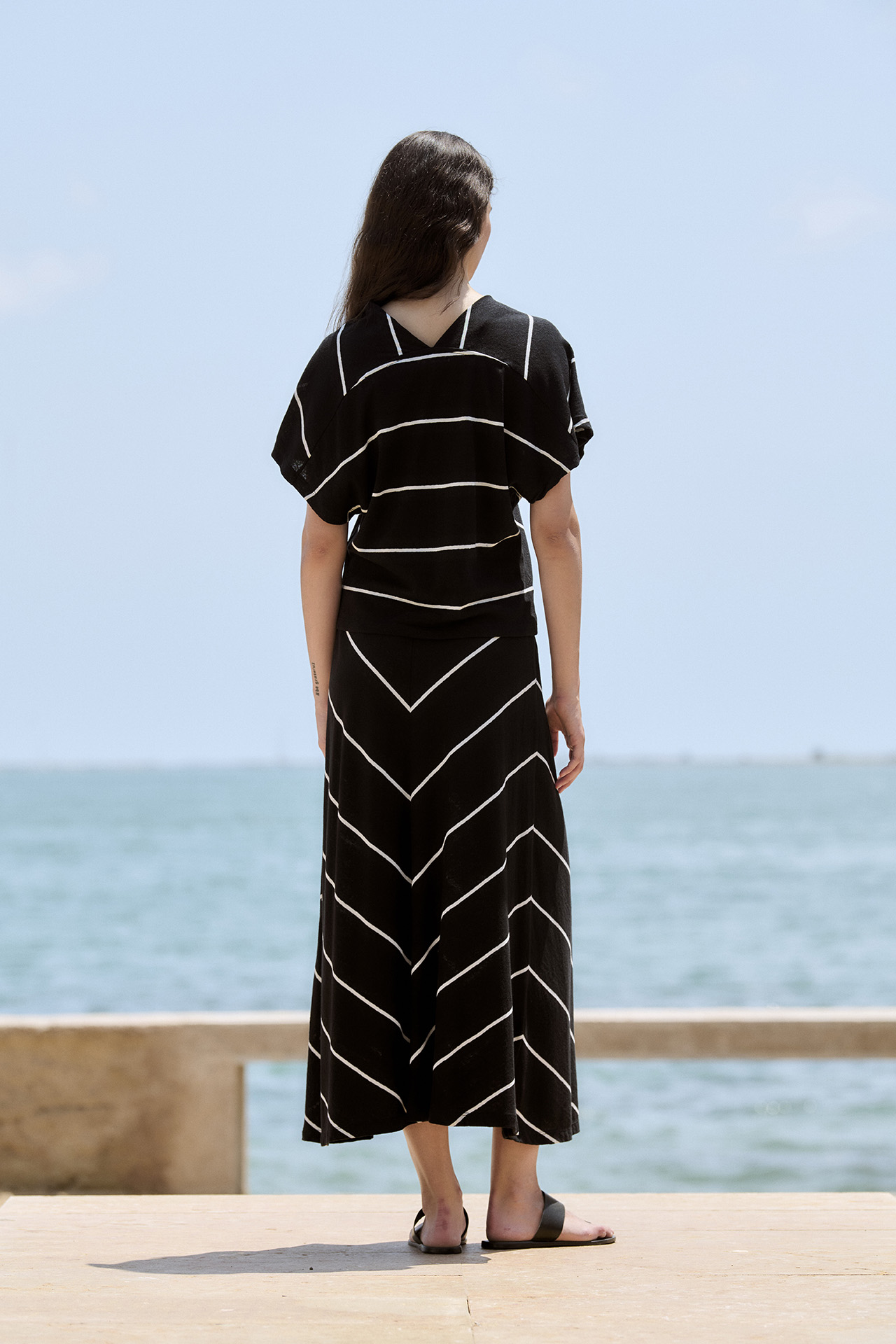 Falda midi circular listada 1