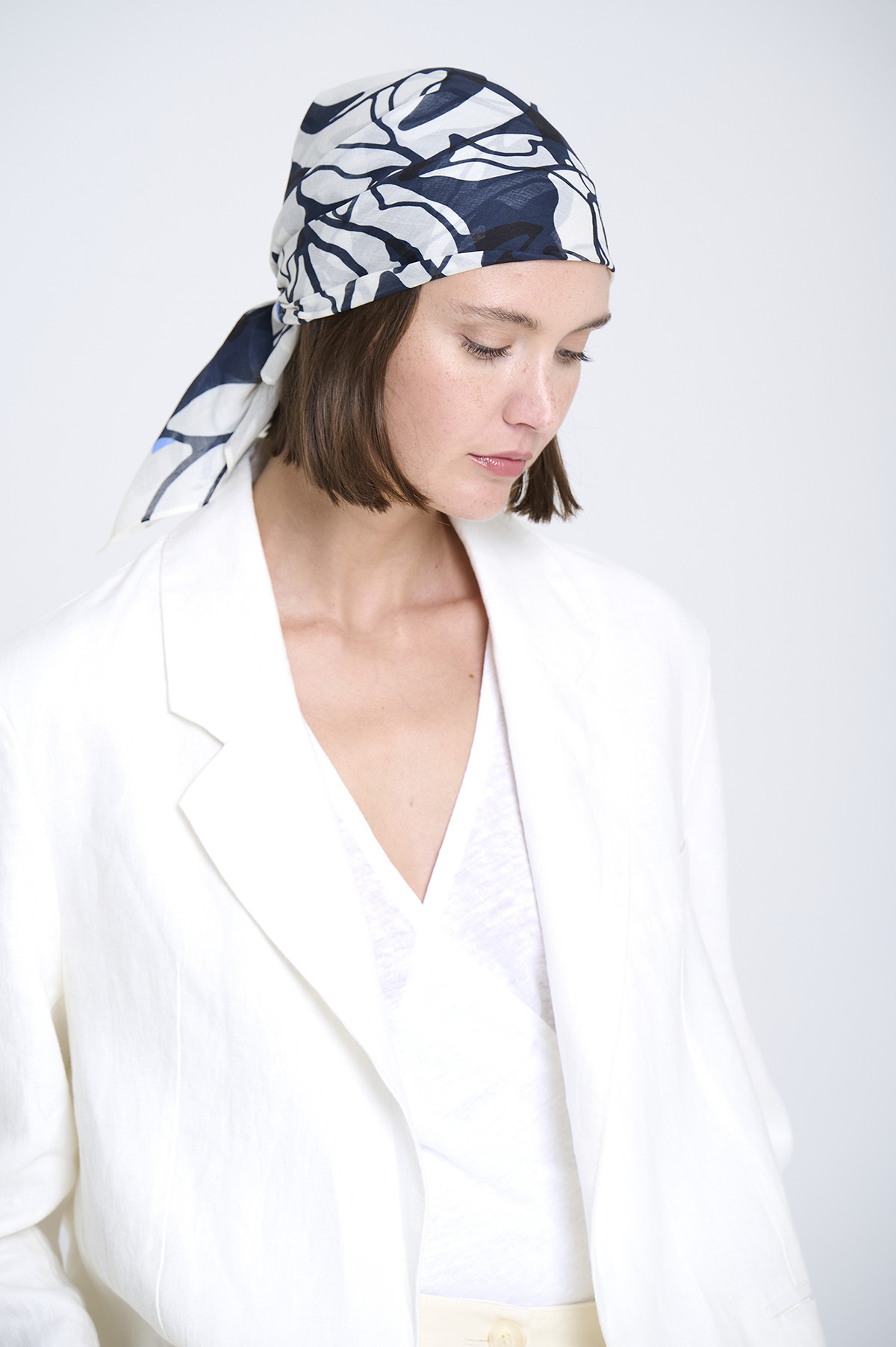 Light cotton voile scarf