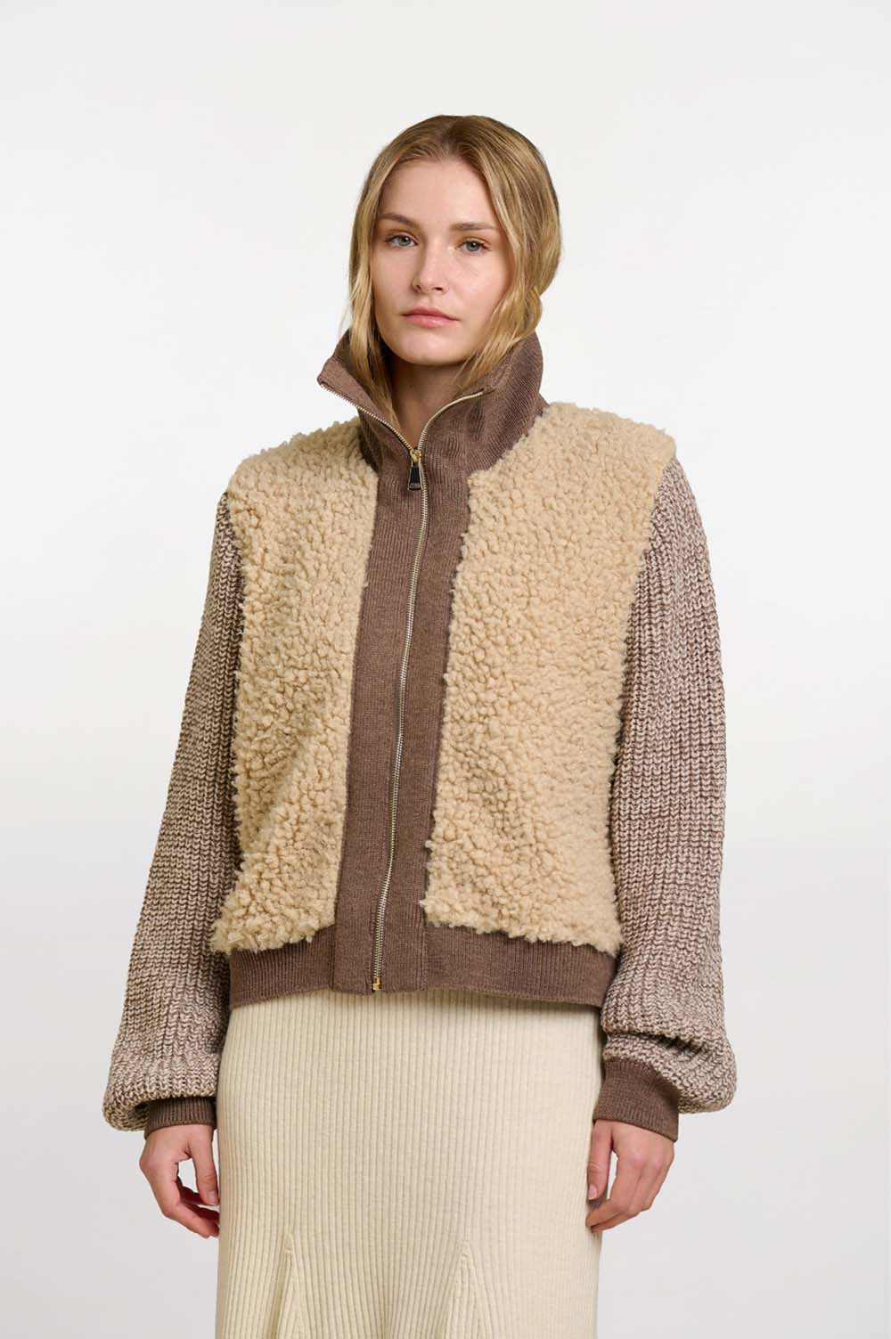 Two-material high-neck jacket 2