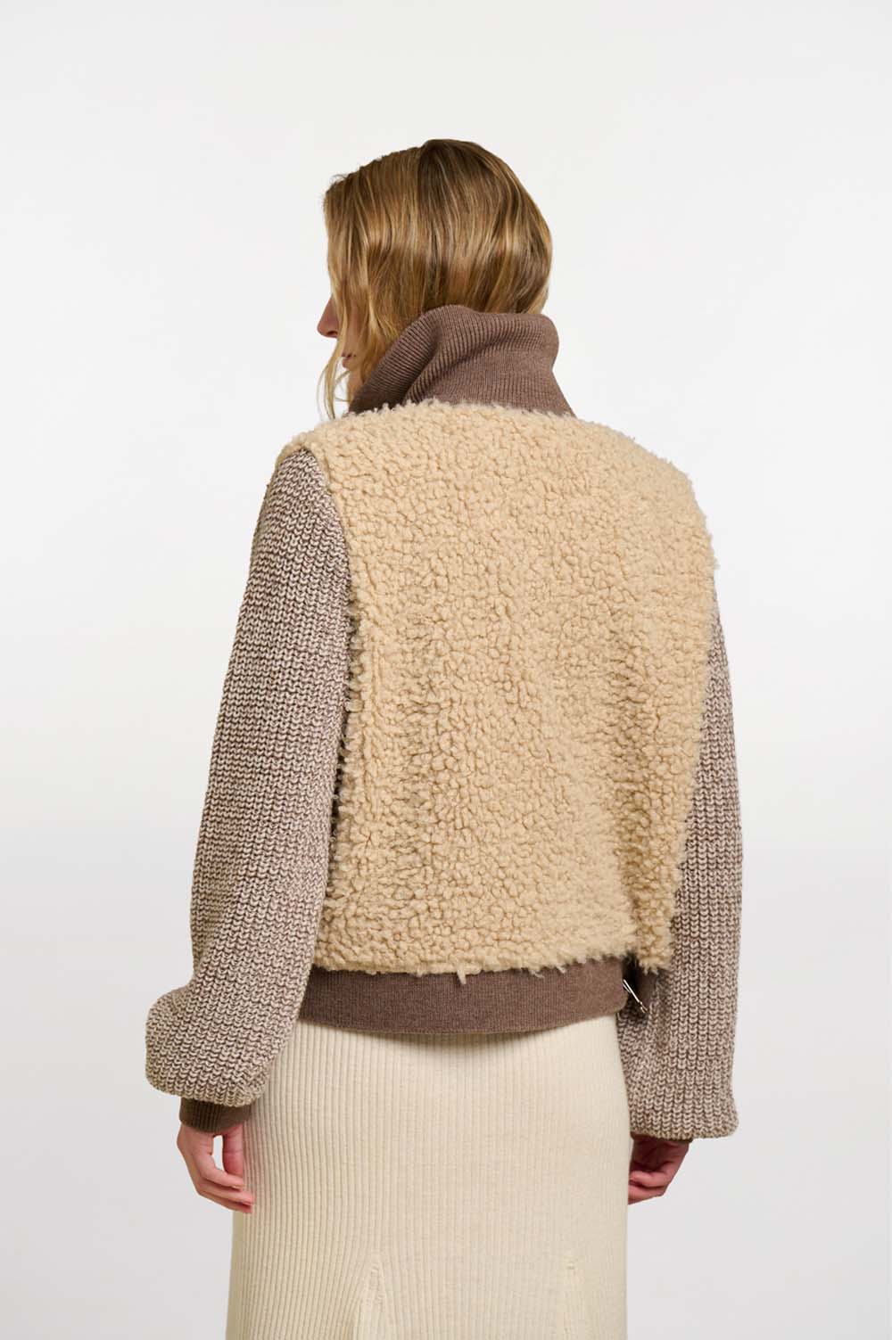 Two-material high-neck jacket 4