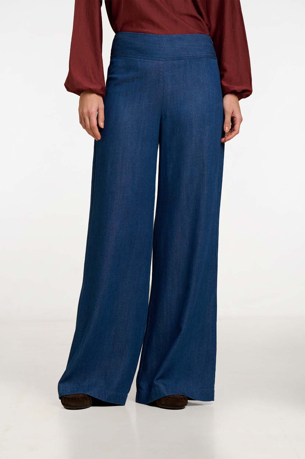 Wide-leg pants 1