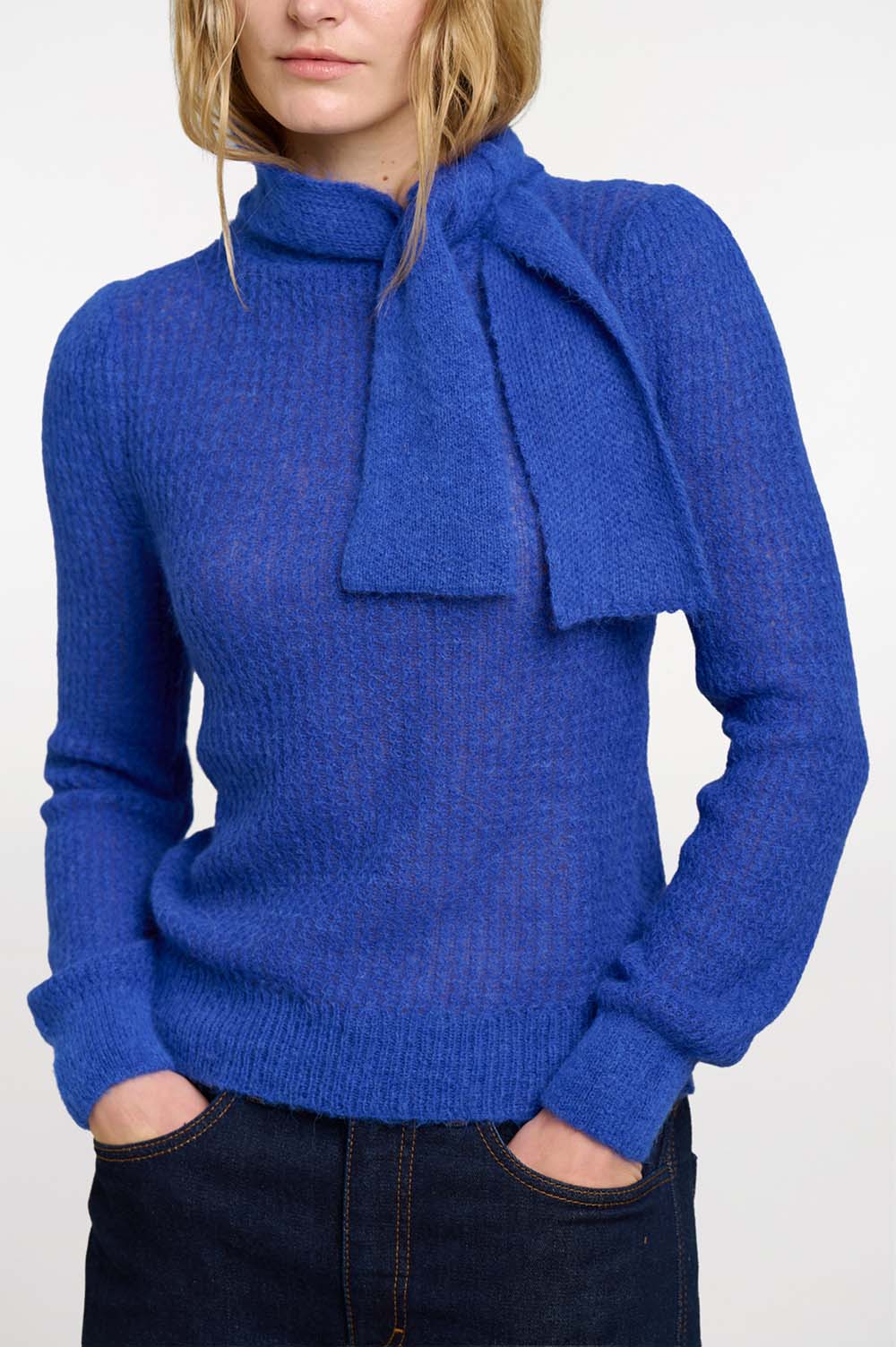 Foulard-neck sweater 3