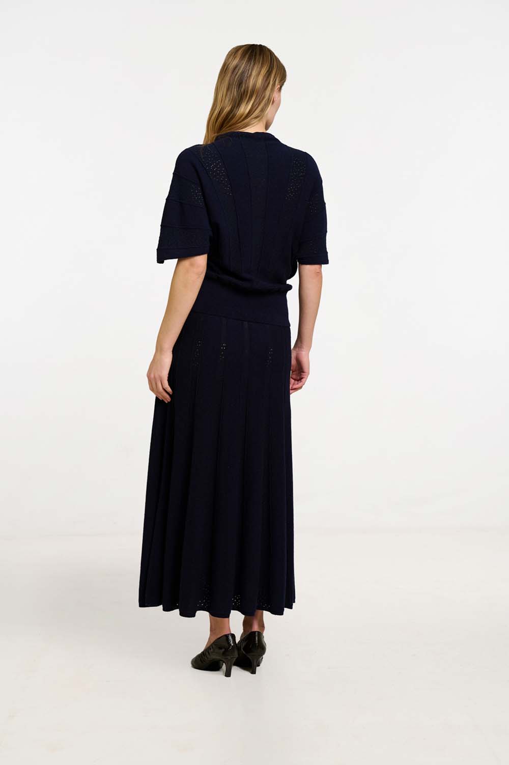 Radial knit skirt | ICONIC PIECES 7