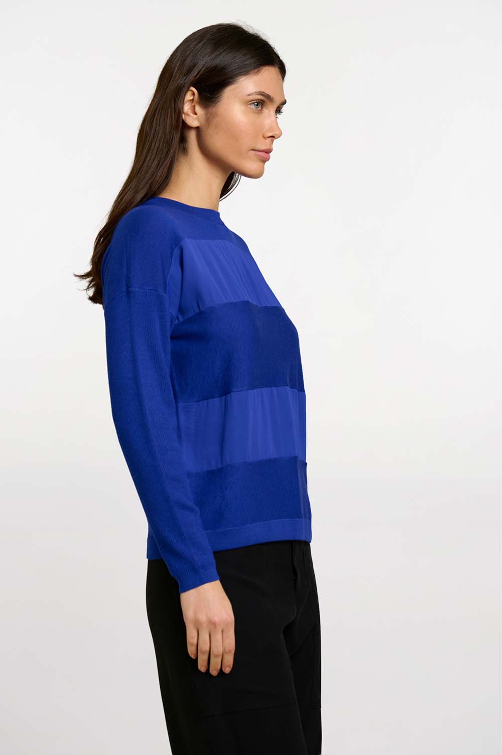 Two-material sweater | ICONIC PIECES 2