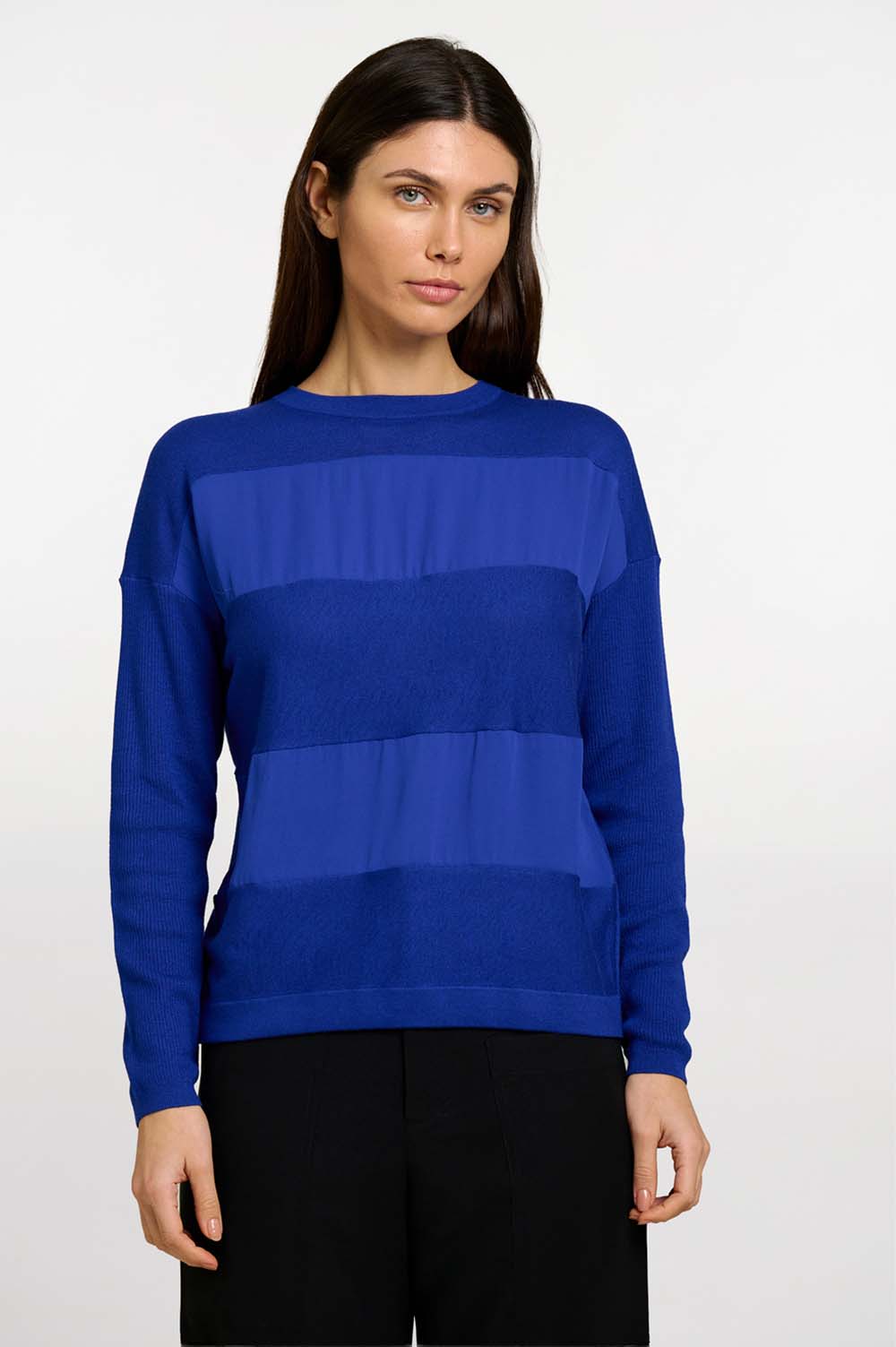 Two-material sweater | ICONIC PIECES 1