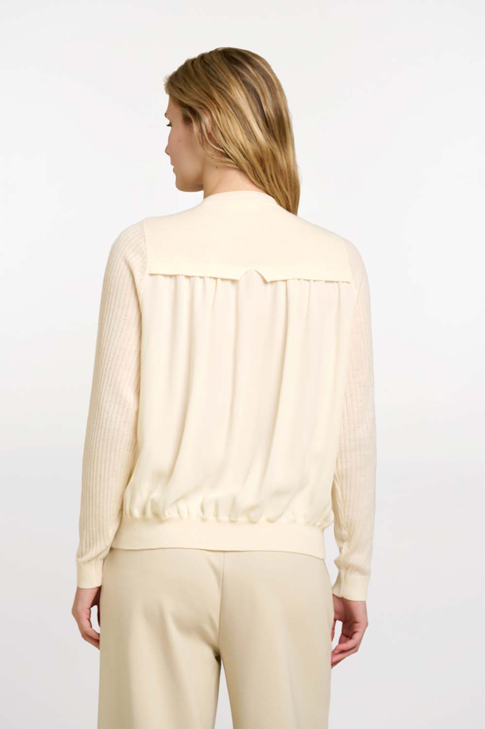 Mixed-material jacket | ICONIC PIECES 5