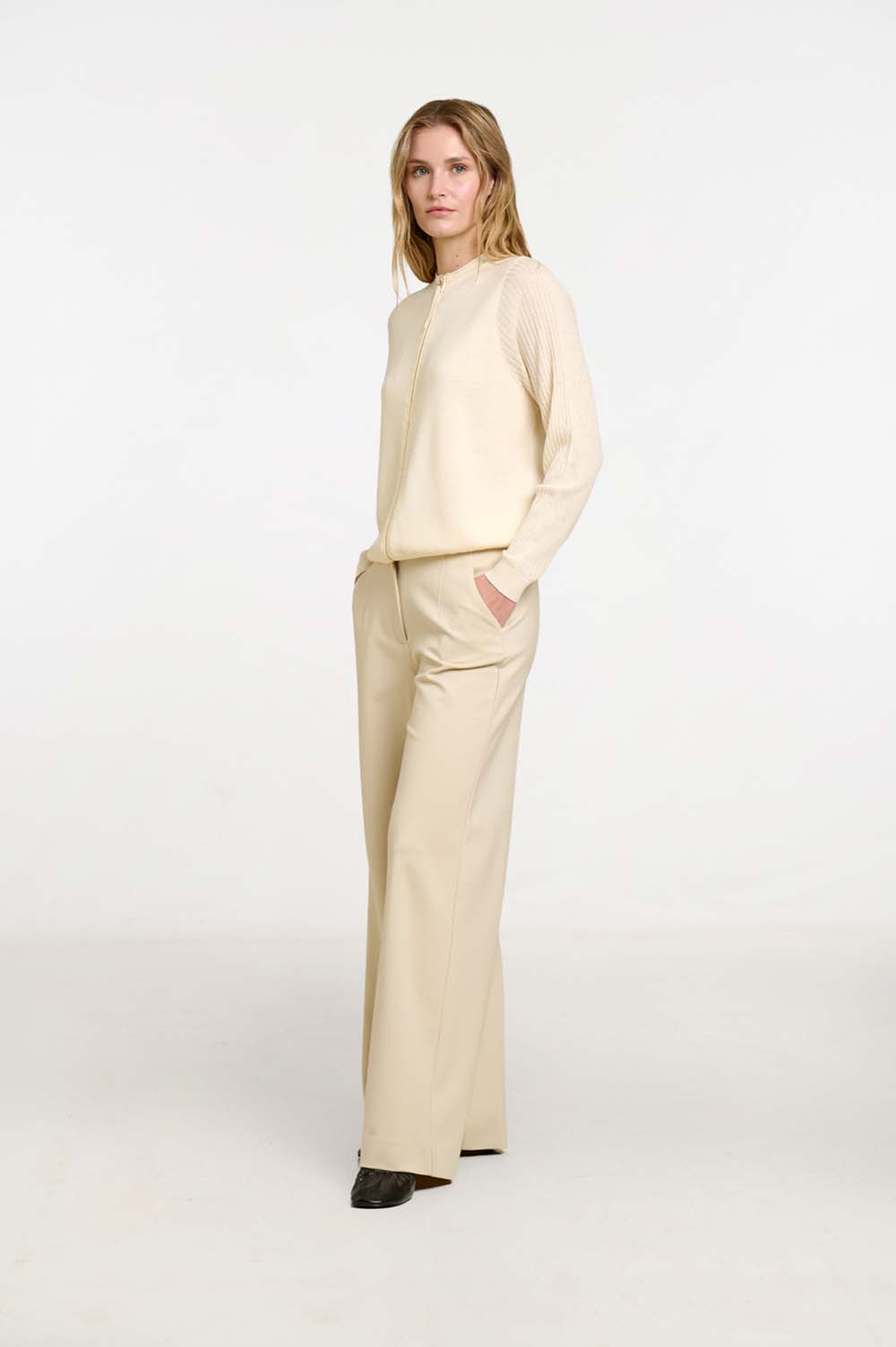 Mixed-material jacket | ICONIC PIECES 2